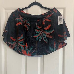 PLUS SIZE SWIM SKIRT